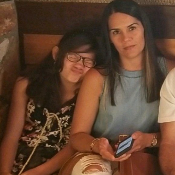 Meet your Posher, Maribel - Picture 1 of 1